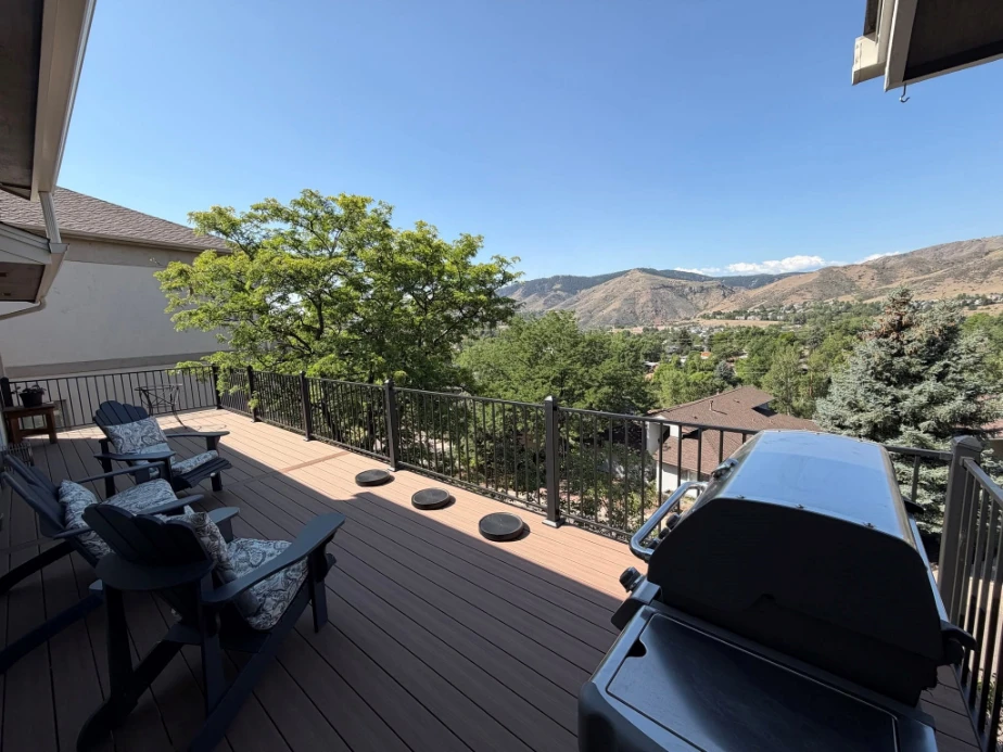 Lakewood deck construction